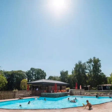 Pipowagen Met Prive Hot Tub Chalet
