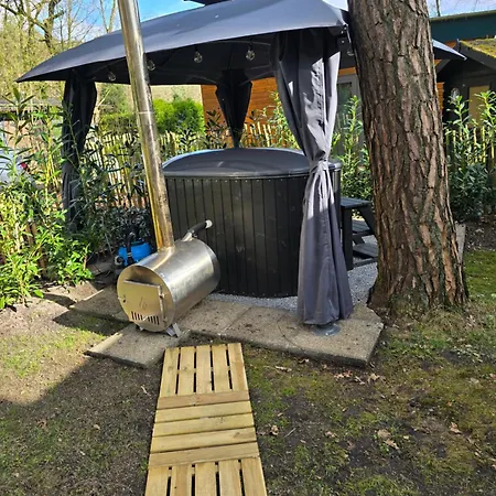 Pipowagen Met Prive Hot Tub Lanaken